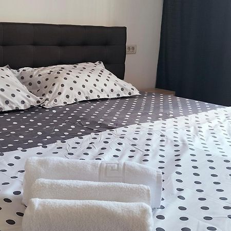 Lotus Area On Apartment ออราแด ภายนอก รูปภาพ