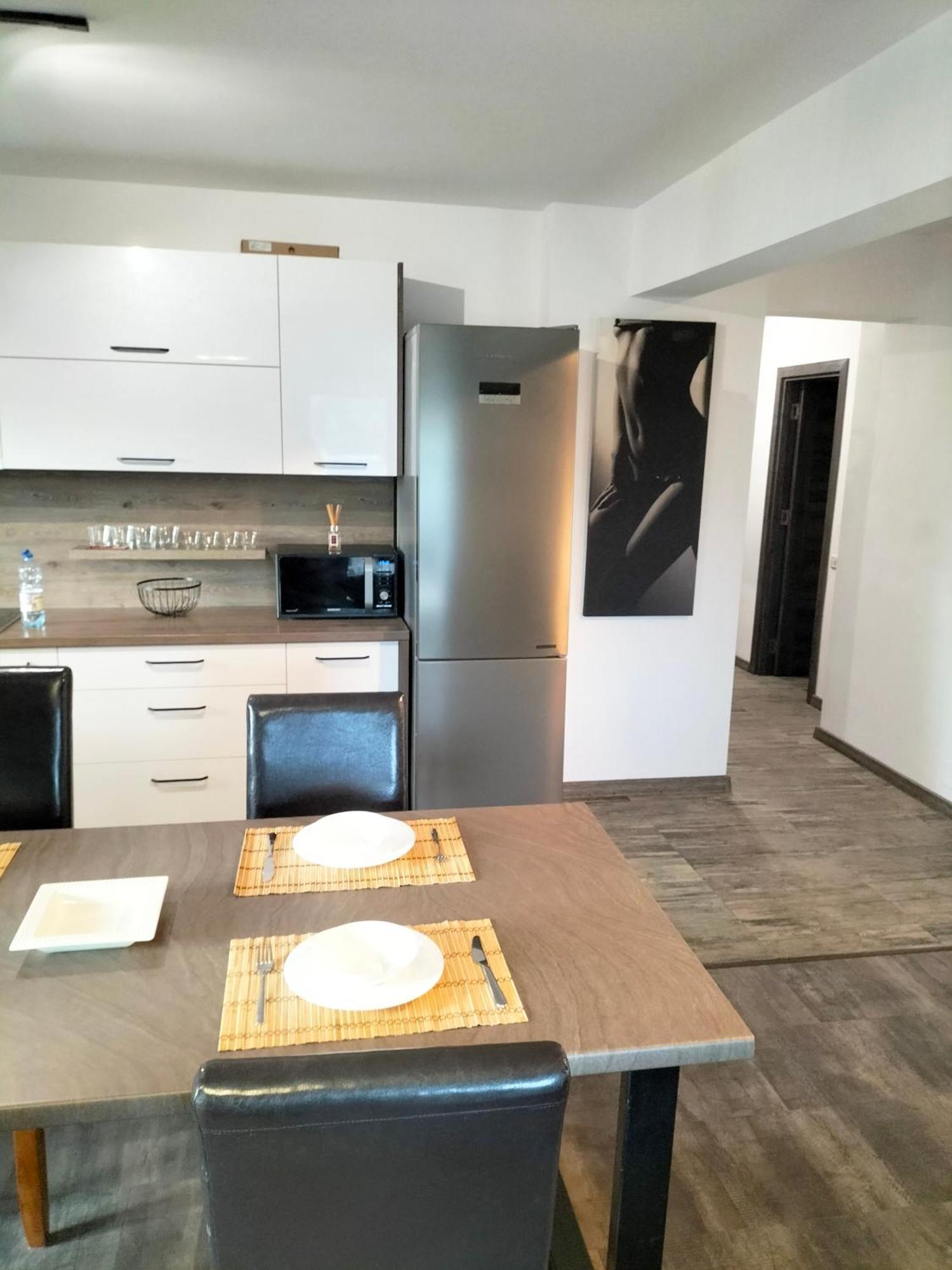 Lotus Area On Apartment ออราแด ภายนอก รูปภาพ
