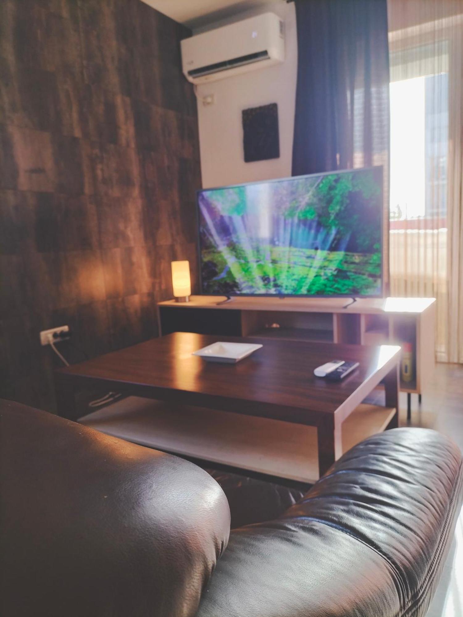 Lotus Area On Apartment ออราแด ภายนอก รูปภาพ