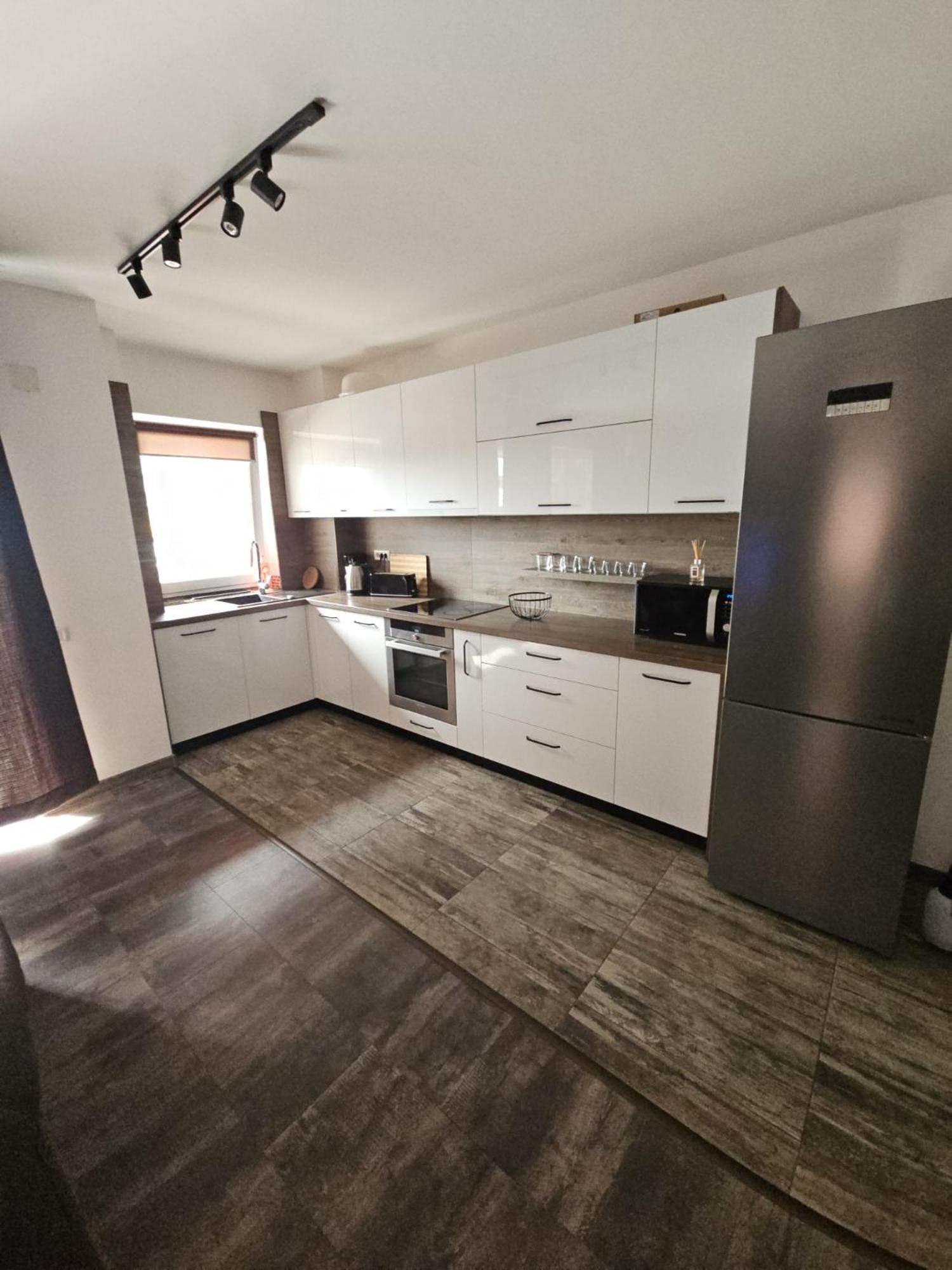Lotus Area On Apartment ออราแด ภายนอก รูปภาพ